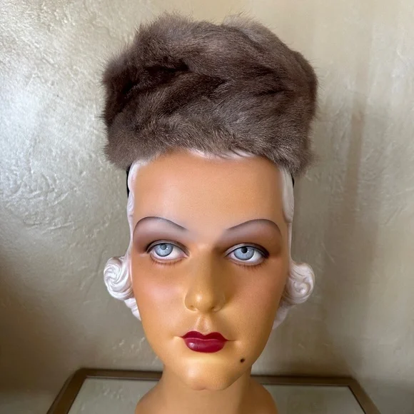 SENSATIONAL 1930's GRAY MINK + BLACK FABRIC HAT WITH BACK STRAP